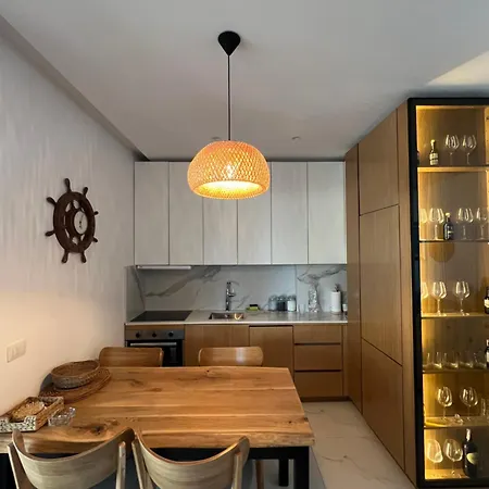 Serenity Pines In San Pietro Apartment Draç